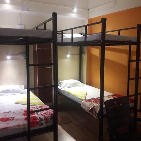 Buddha Guest House Varanasi Esterno foto
