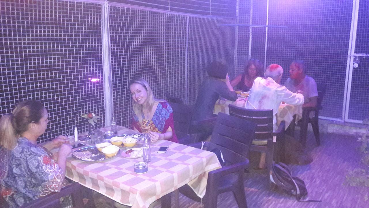 Buddha Guest House Varanasi Esterno foto