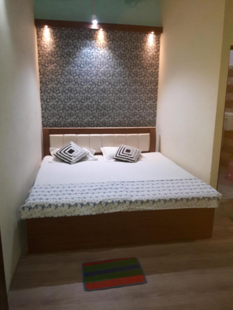 Buddha Guest House Varanasi Esterno foto