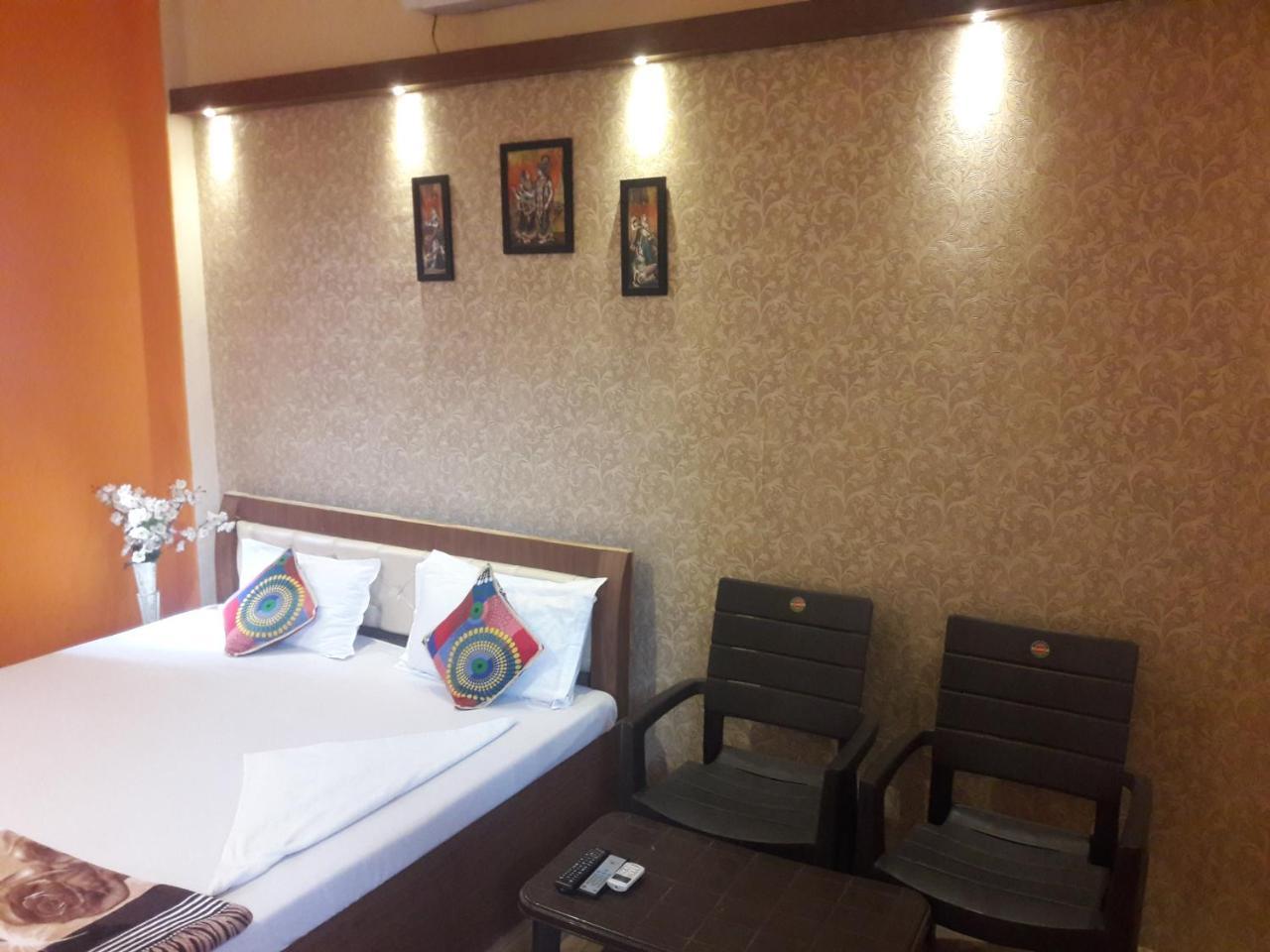 Buddha Guest House Varanasi Esterno foto
