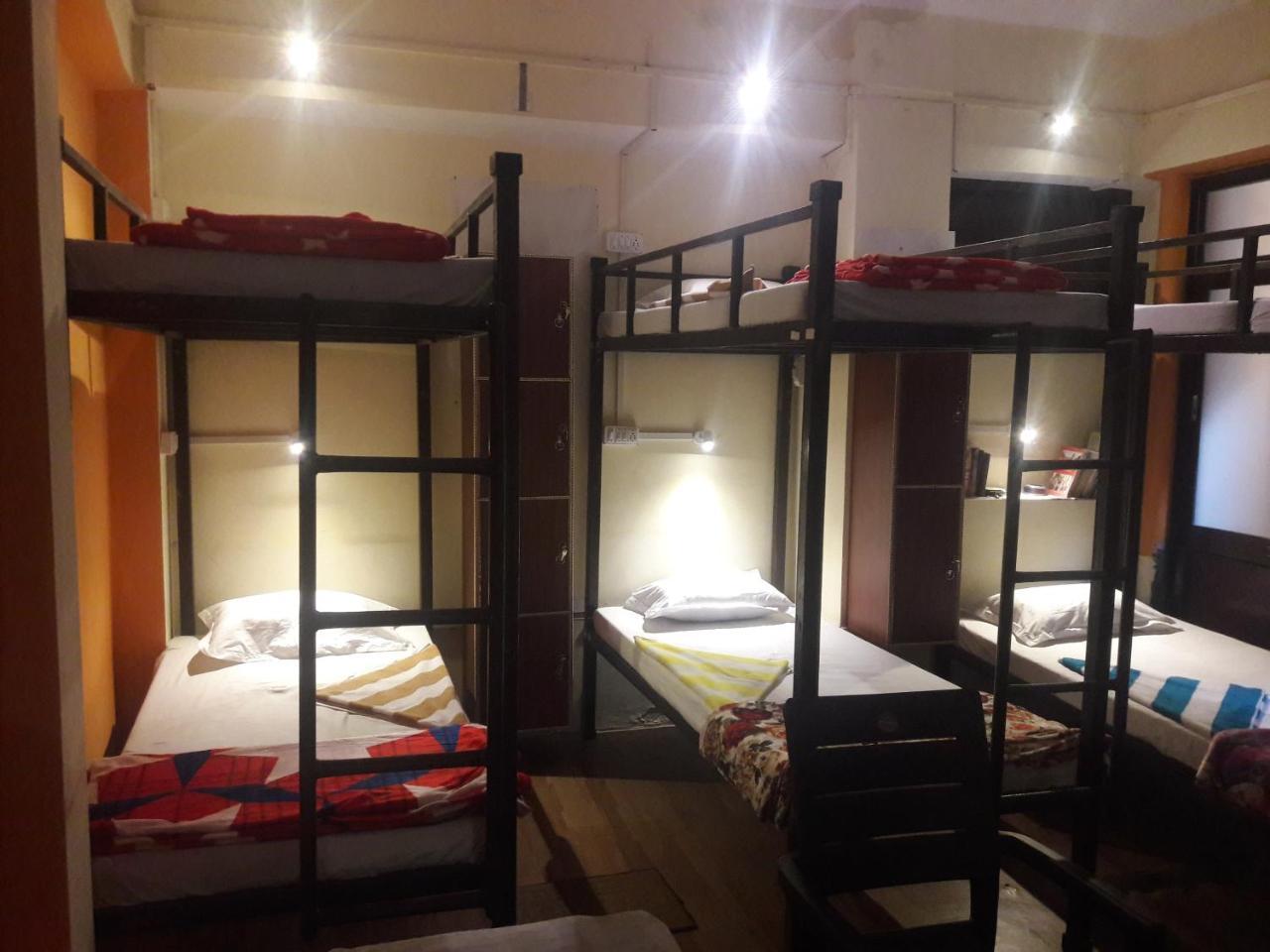 Buddha Guest House Varanasi Camera foto