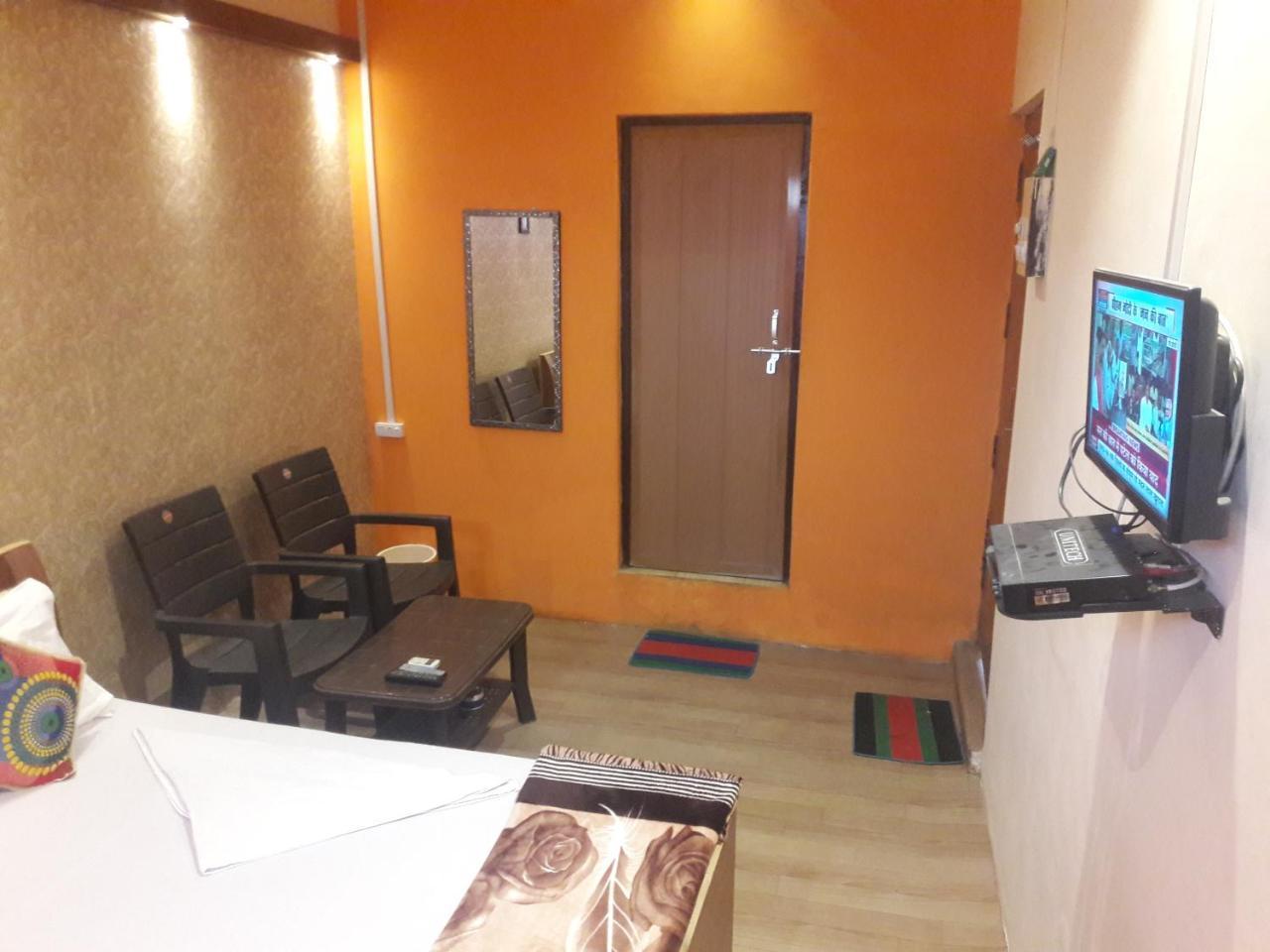 Buddha Guest House Varanasi Esterno foto